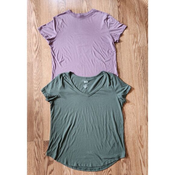 2 Pullover Tops Size Large So, A New Day Casual Tee V-Neck, Crew Neck Pullover - Picture 1 of 5